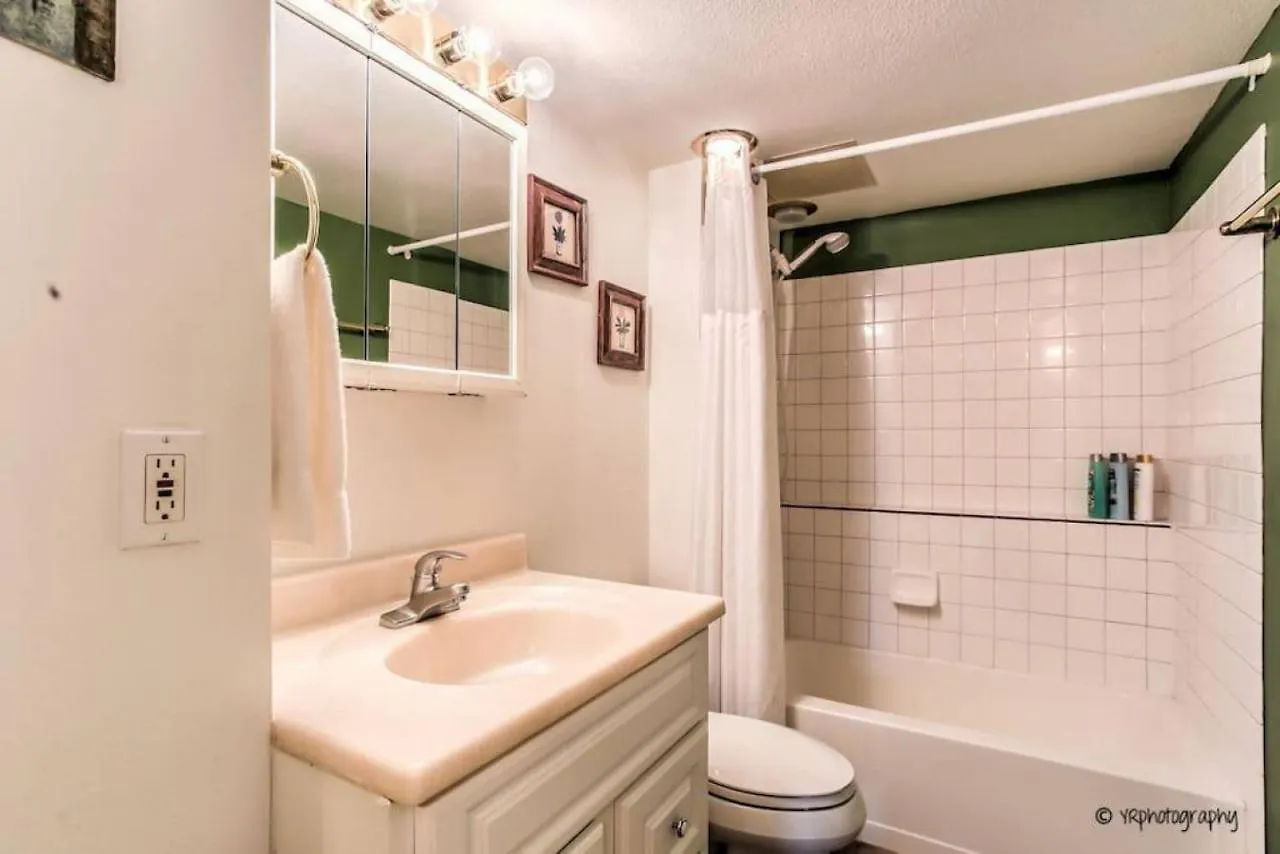 Holiday home On The Strip - Classic Comfort - 2 Bedroom Condo Las Vegas United States